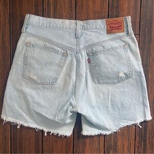 Levi’s 501 Button Fly Cut Off Festival Shorts Lightwash Size 31 Ripped Cotton